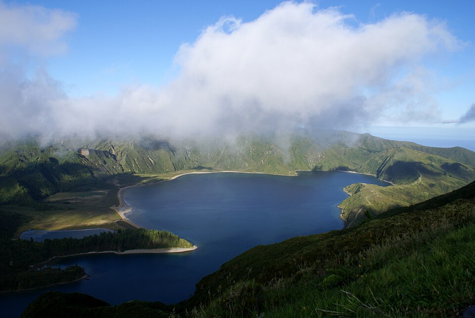 Lagoa do Fogo