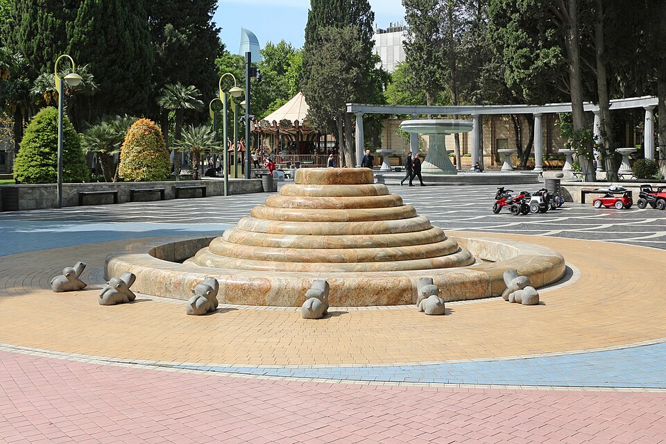 Fountains Square and Nizami Street
