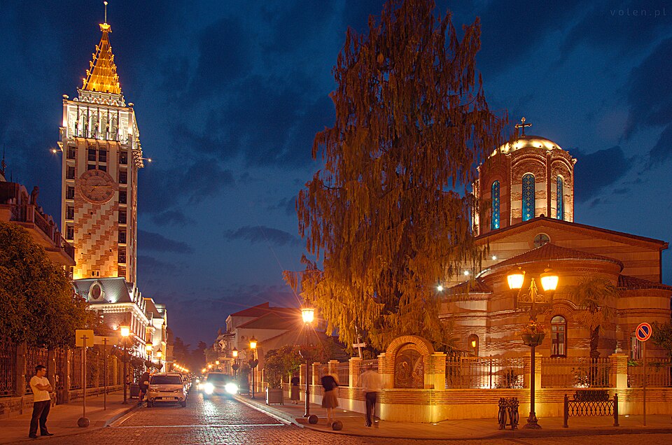 The Old Town and Piazza Square
