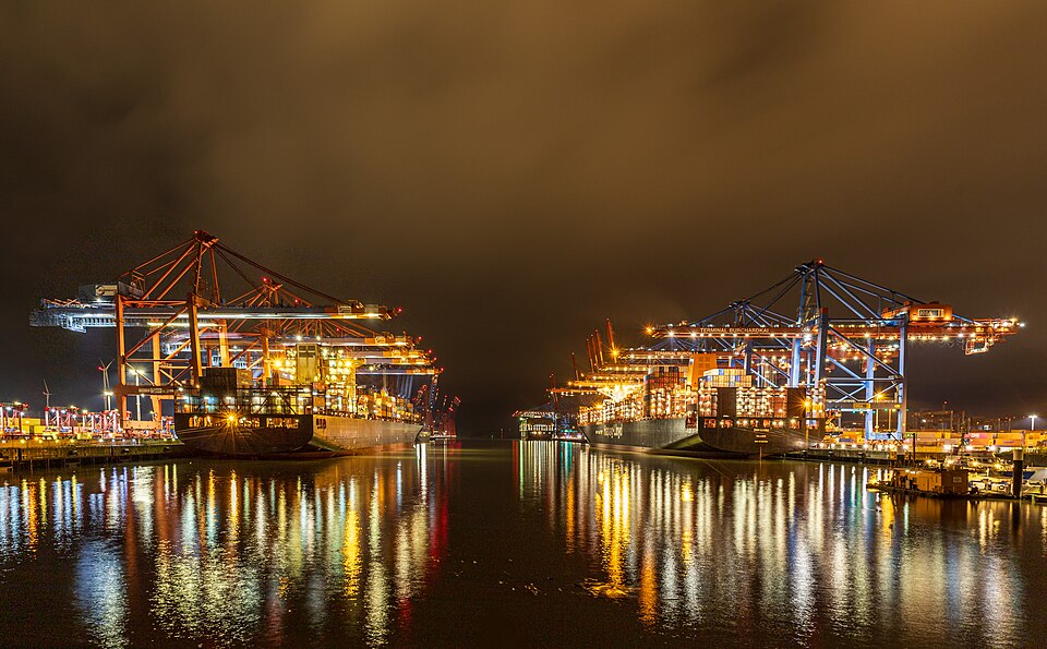 The Harbour and a Cruise