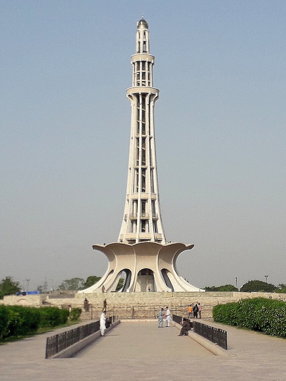 Minar-e-Pakistan and Iqbal Park