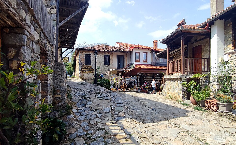 Palaios Panteleimonas