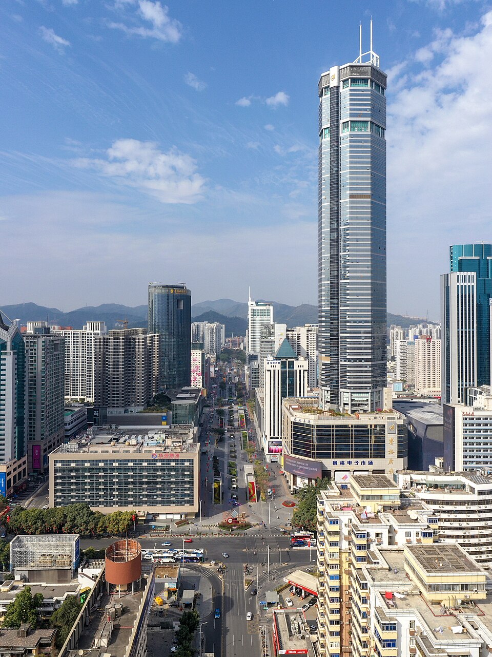 Huaqiangbei electronics market