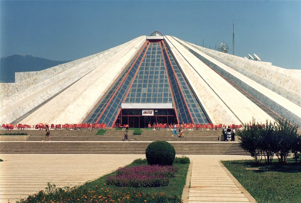 Tiranská pyramida