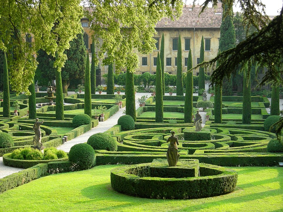 Římské divadlo a Giardino Giusti
