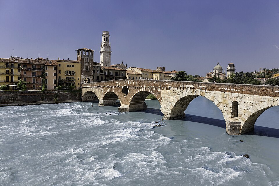 Ponte Pietra